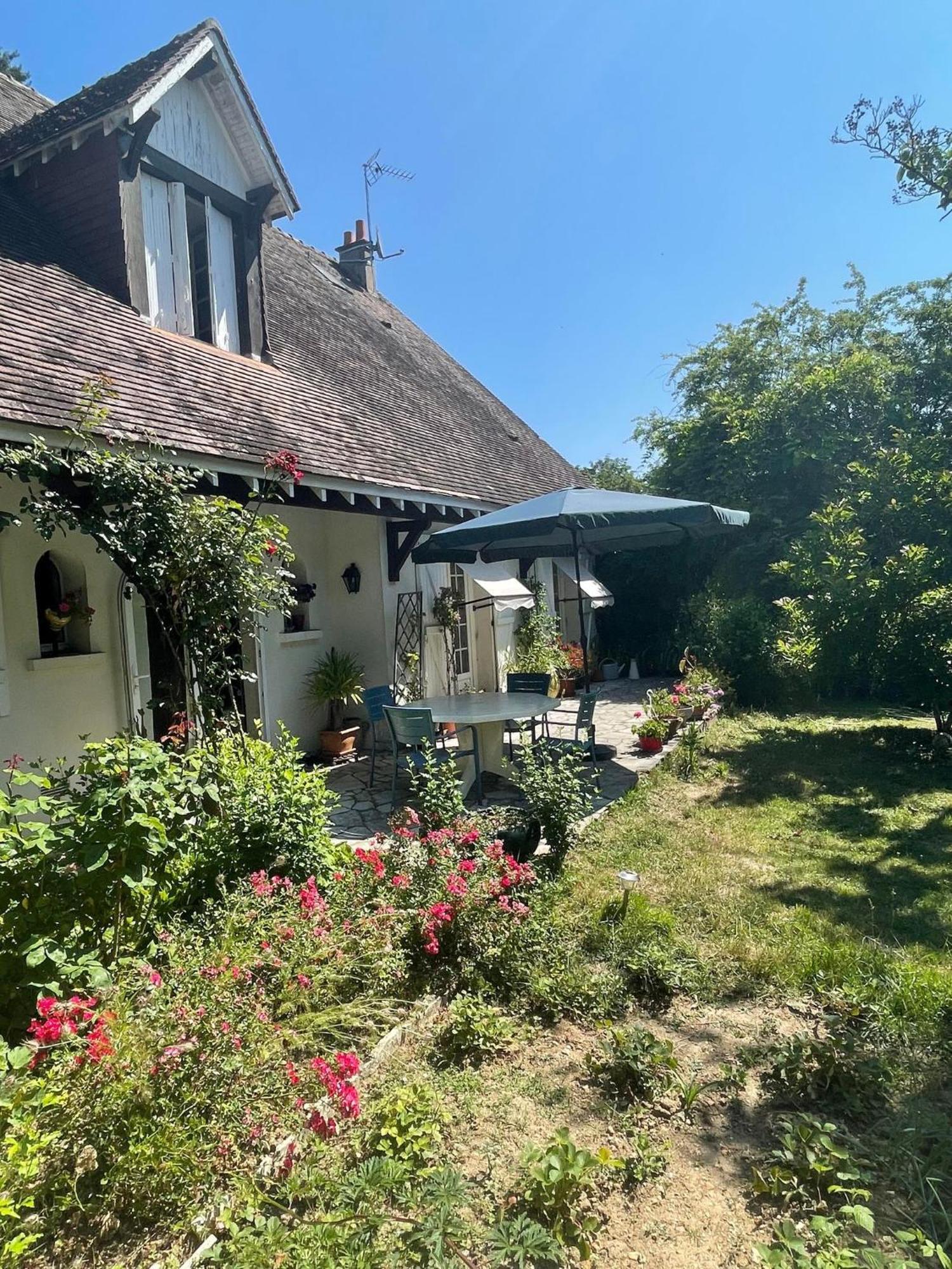 Chez Cyril Et Vi *